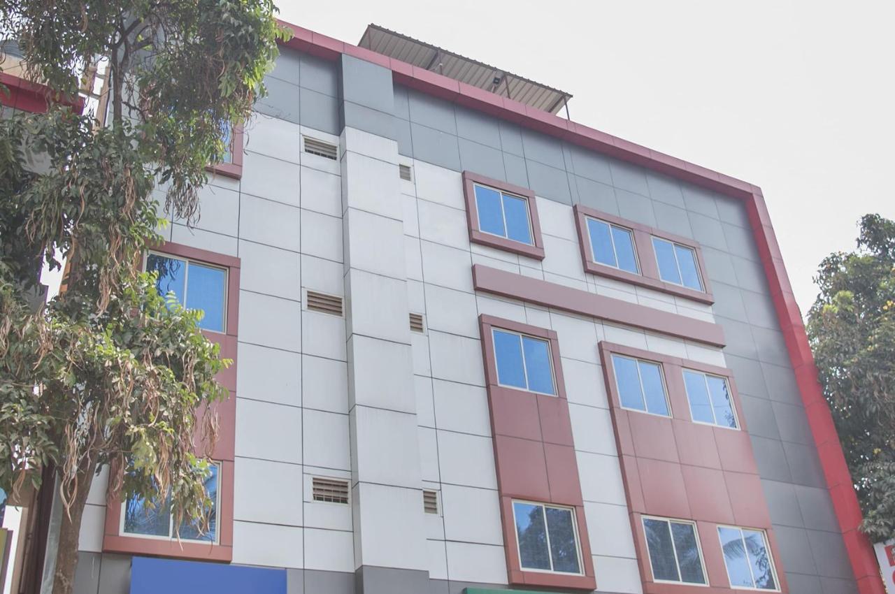 Oyo Flagship 77727 Hotel Blue Bell Bangalore Exterior foto